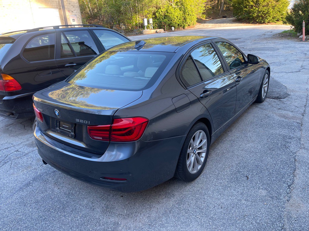 2016 BMW 3 Series Image 4
