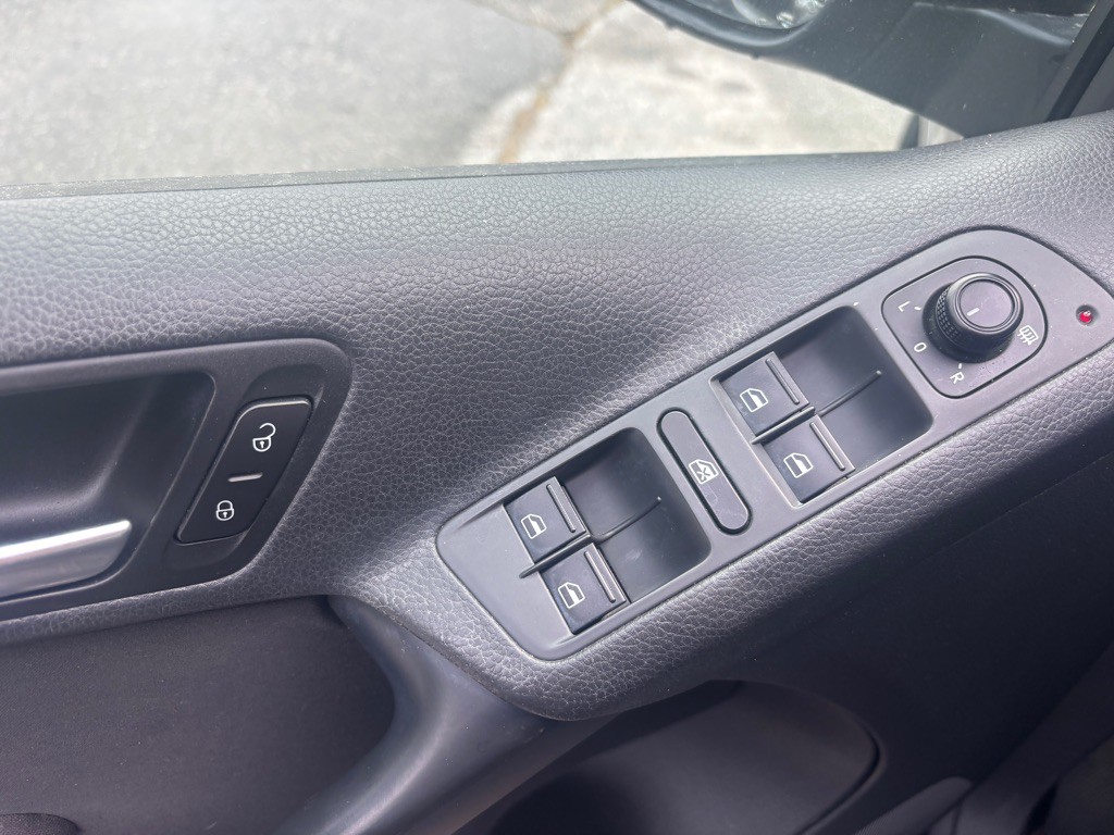 2017 Volkswagen Tiguan Image 13