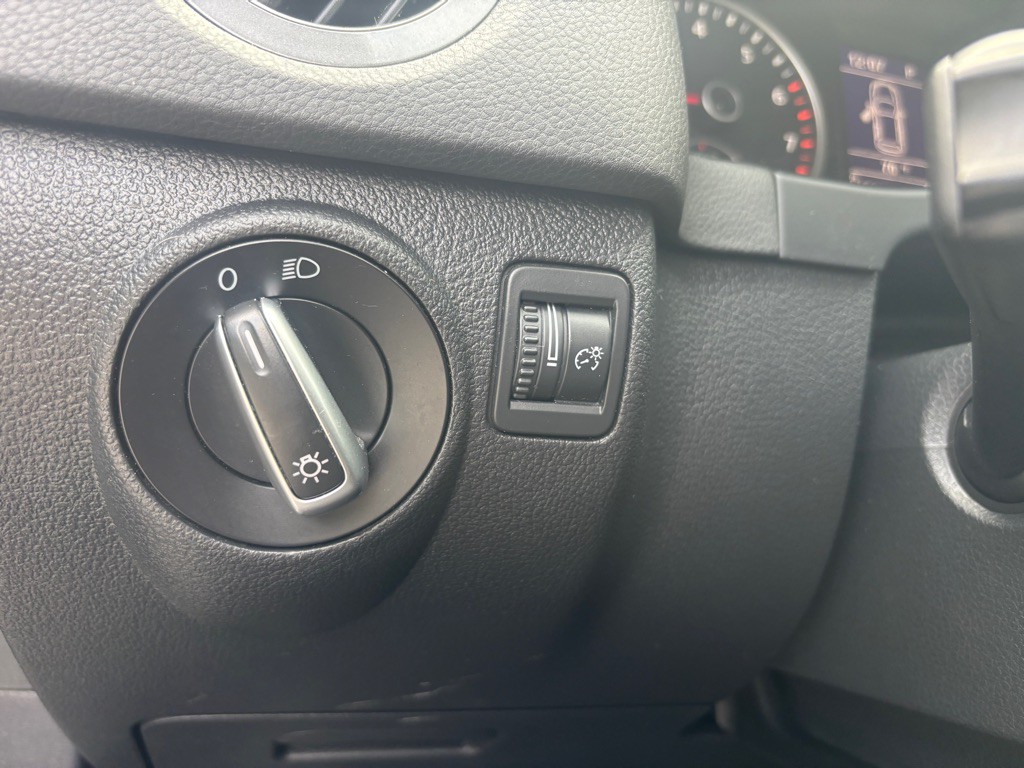 2017 Volkswagen Tiguan Image 14
