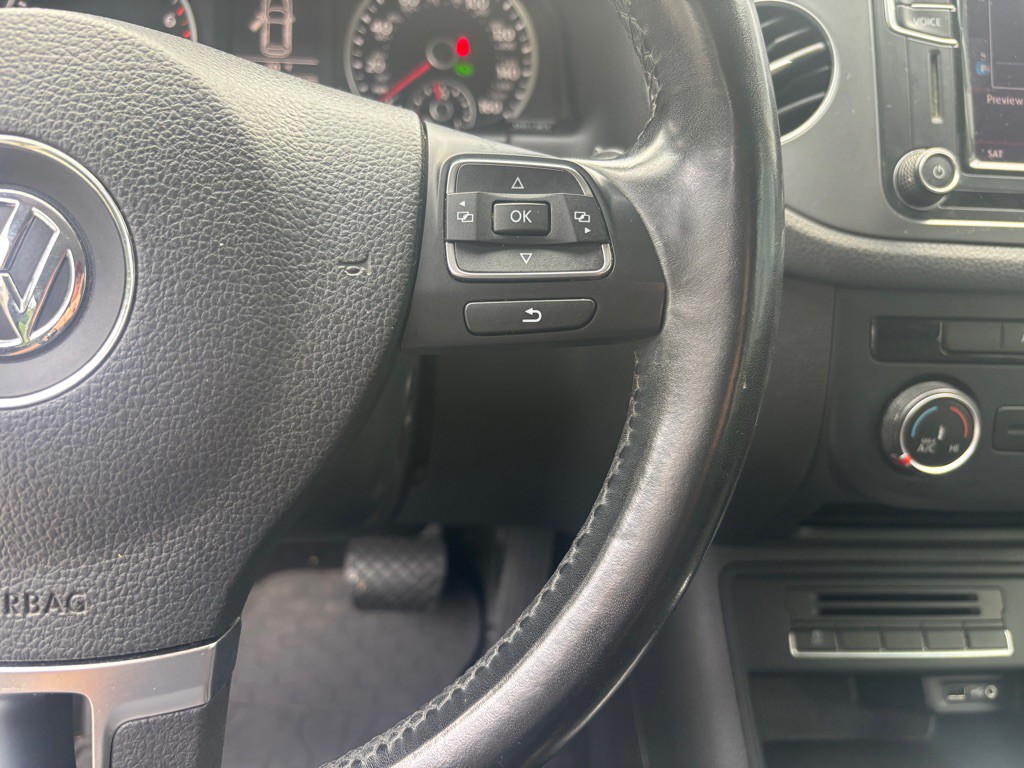 2017 Volkswagen Tiguan Image 18