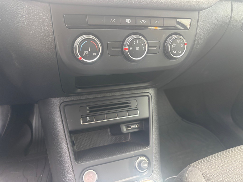 2017 Volkswagen Tiguan Image 21