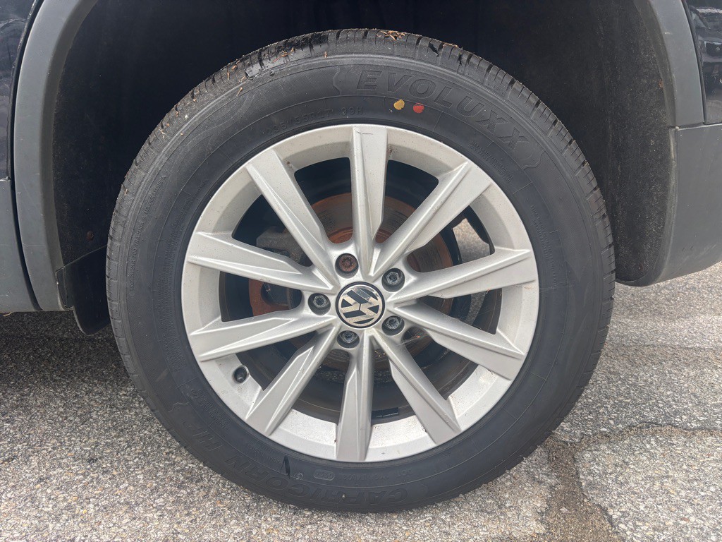 2017 Volkswagen Tiguan Image 42