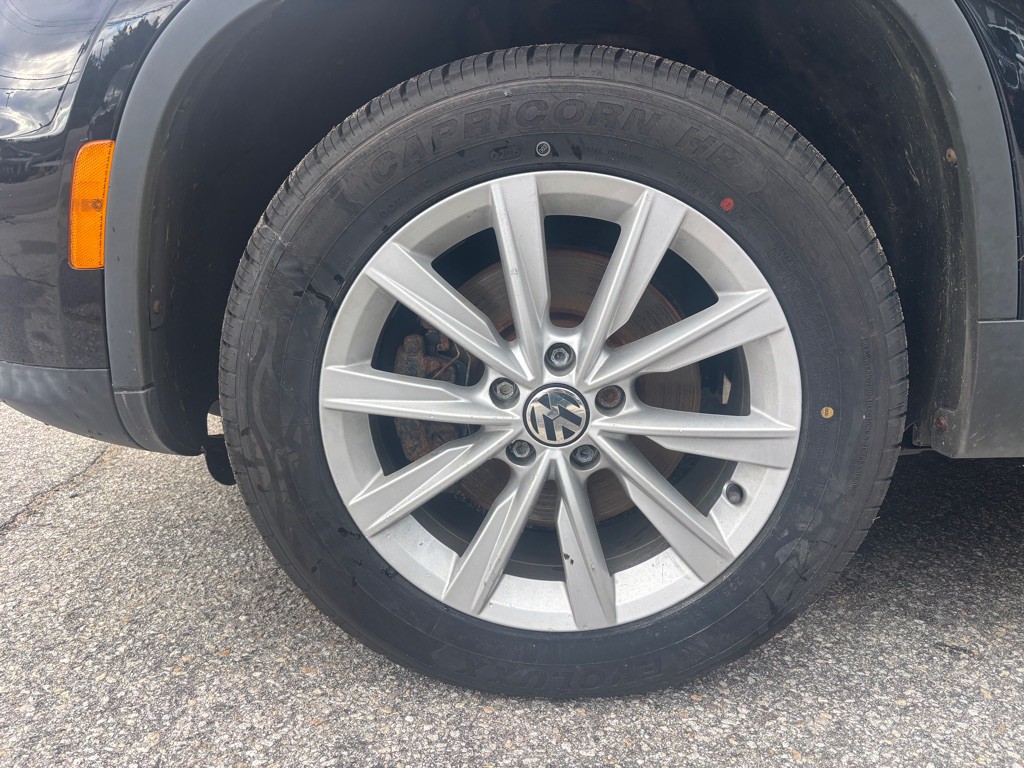 2017 Volkswagen Tiguan Image 43