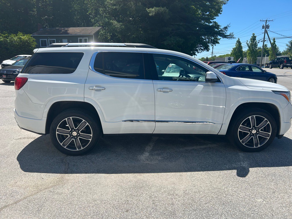 2019 GMC Acadia Image 6