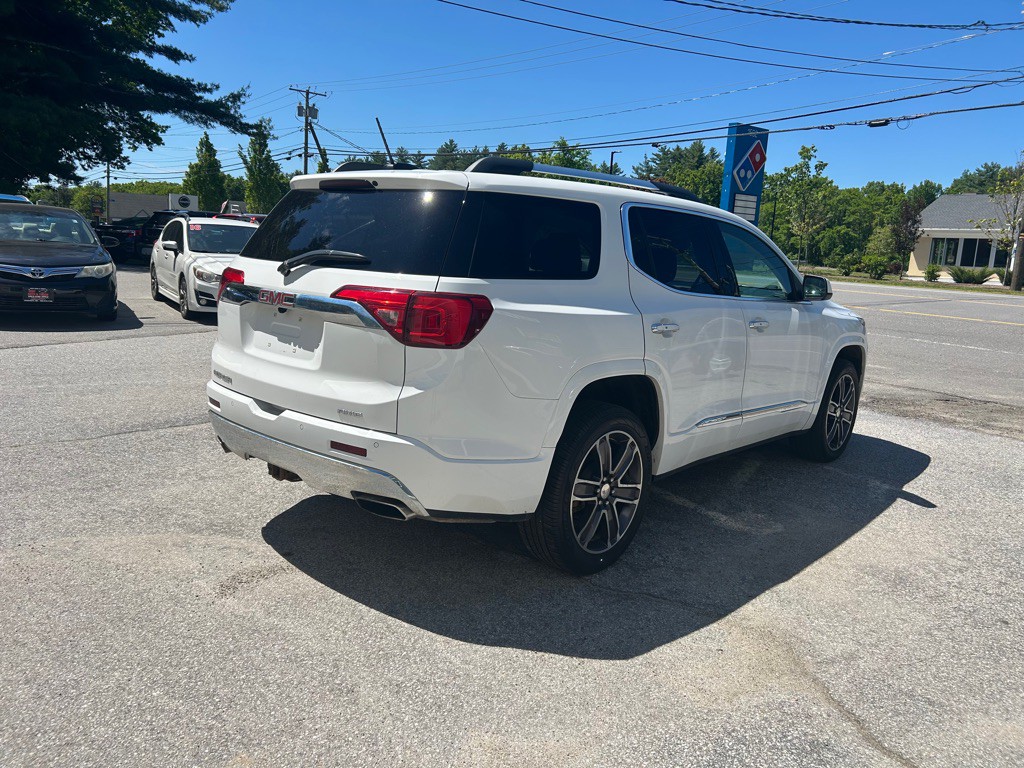2019 GMC Acadia Image 7