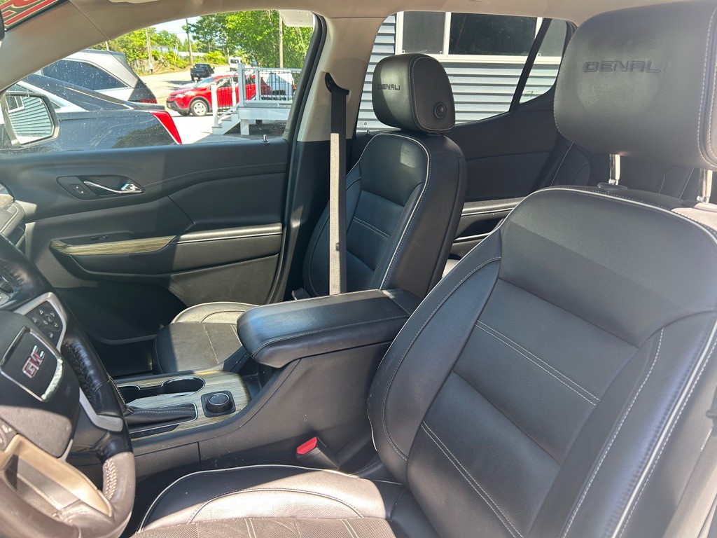 2019 GMC Acadia Image 10