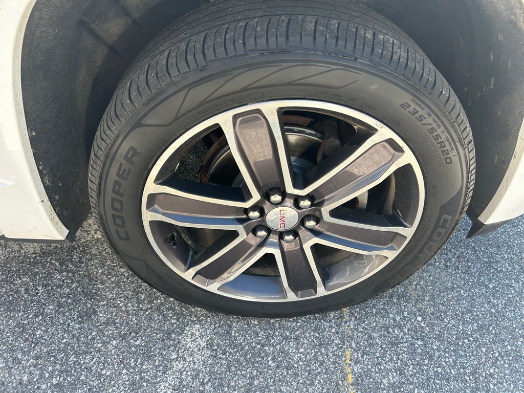 2019 GMC Acadia Image 16