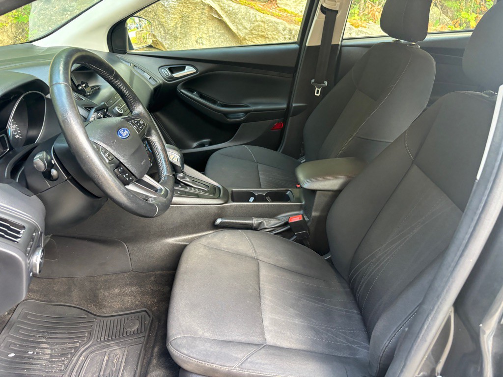 2018 Ford Focus Image 12