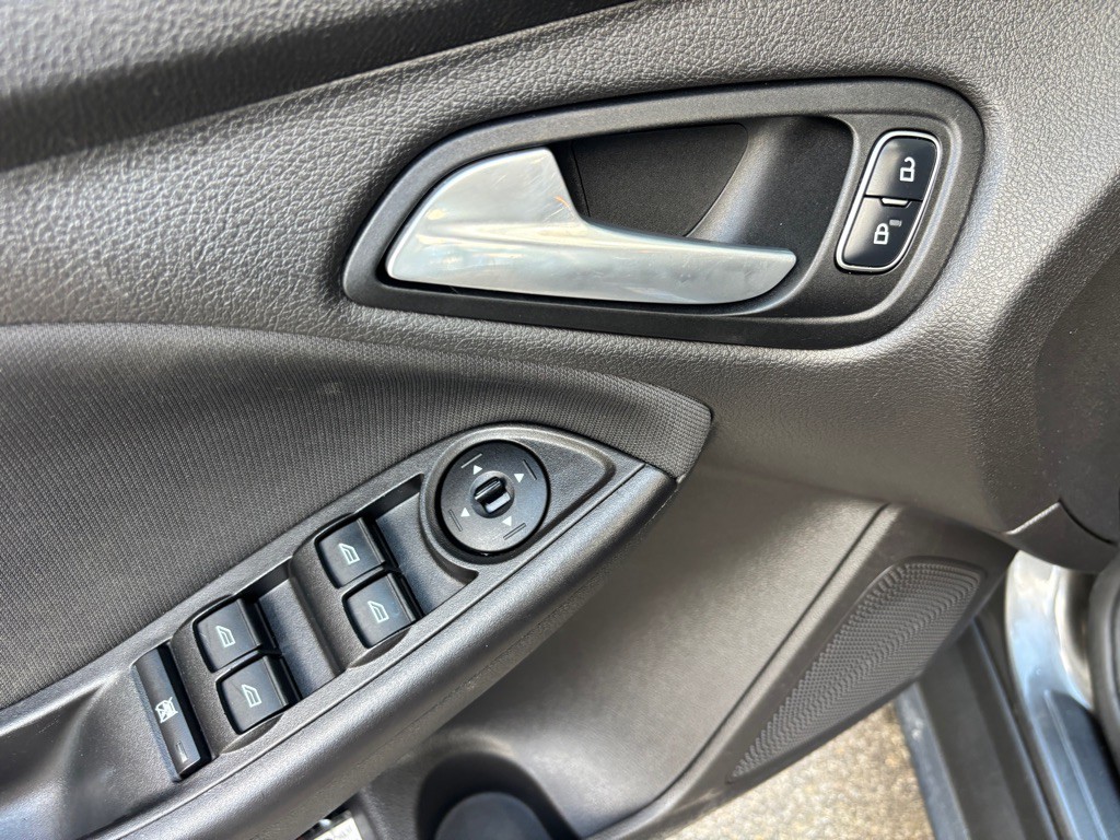 2018 Ford Focus Image 13
