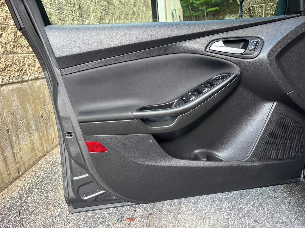 2018 Ford Focus Image 29