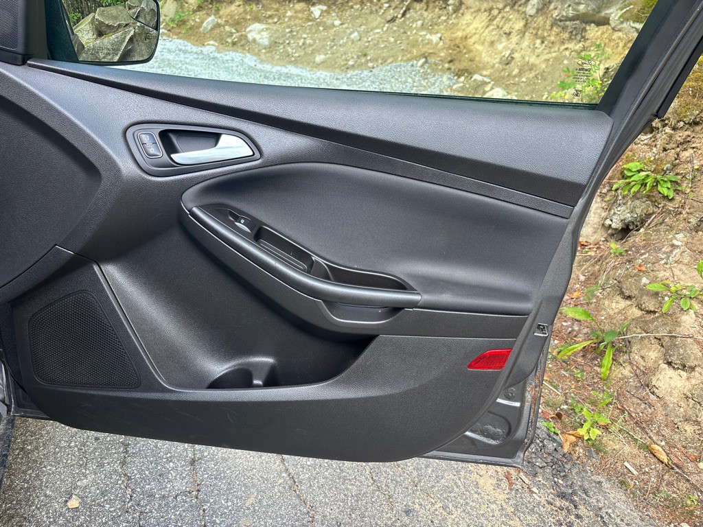2018 Ford Focus Image 30