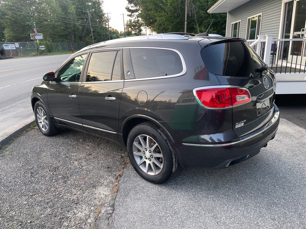 2017 Buick Enclave Image 3