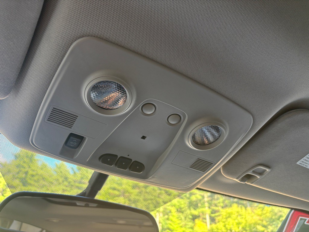2017 Buick Enclave Image 31