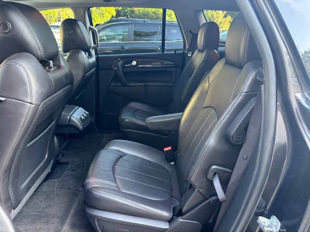 2017 Buick Enclave Image 33
