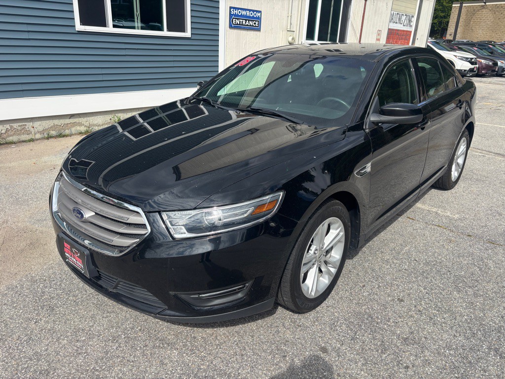 2018 Ford Taurus Image 1