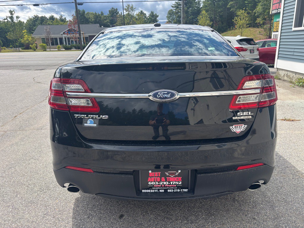 2018 Ford Taurus Image 4