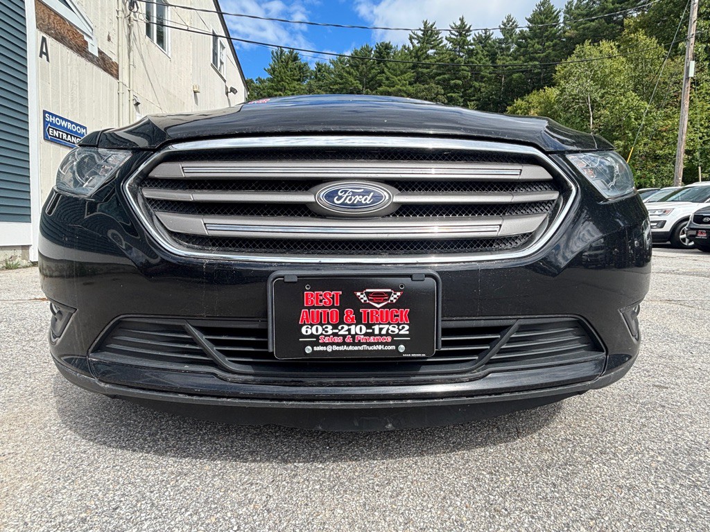2018 Ford Taurus Image 9
