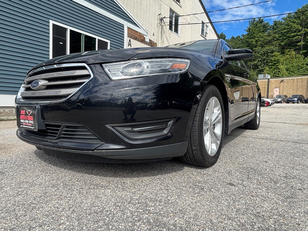 2018 Ford Taurus Image 10