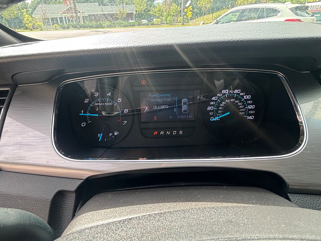 2018 Ford Taurus Image 19