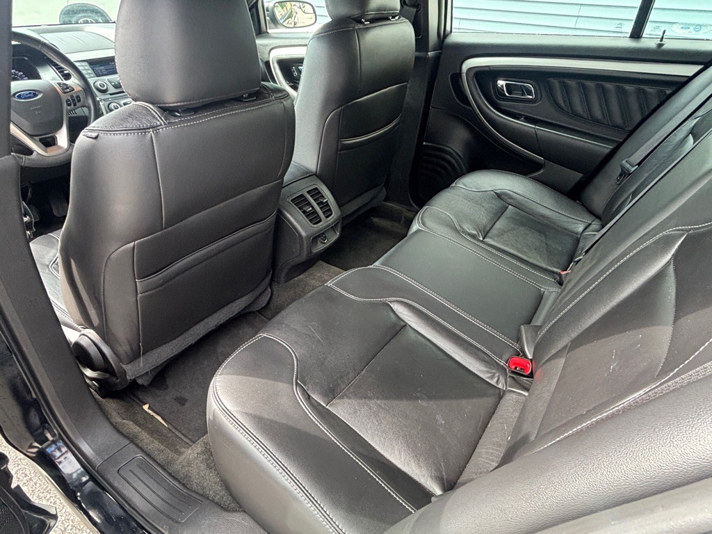 2018 Ford Taurus Image 28