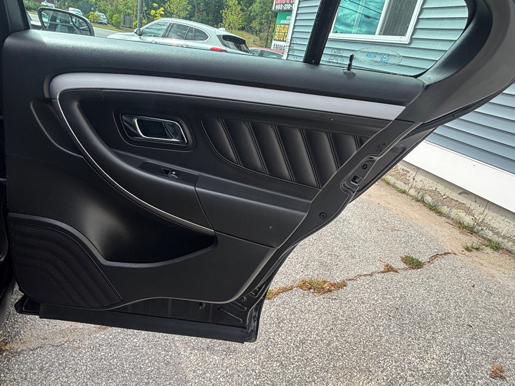 2018 Ford Taurus Image 36