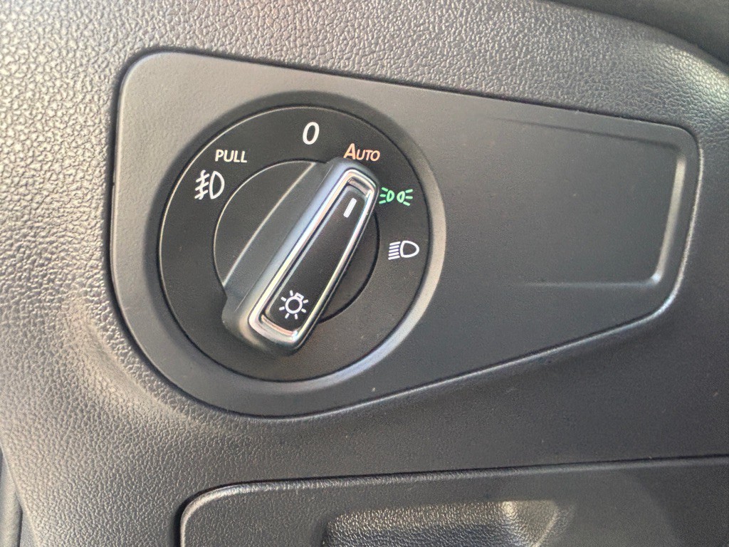 2018 Volkswagen Tiguan Image 15