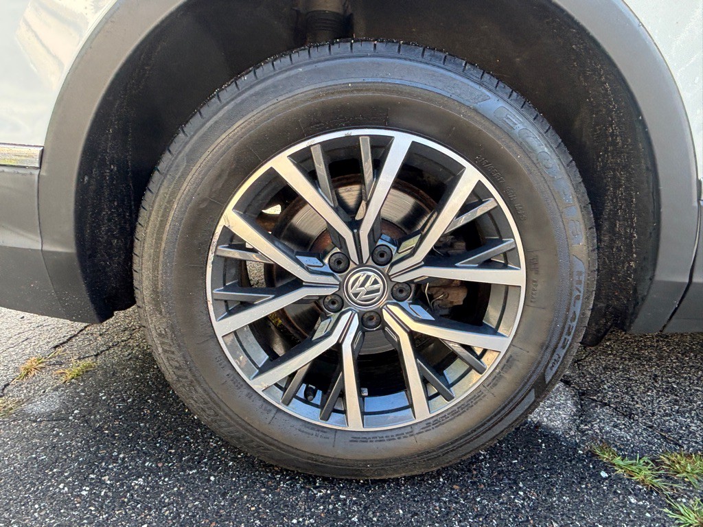 2018 Volkswagen Tiguan Image 41