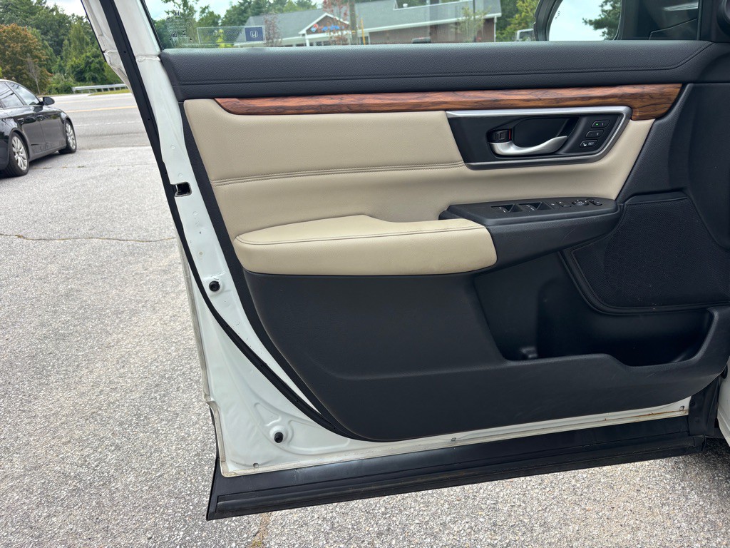 2017 Honda CR-V Image 50