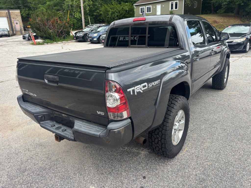 2015 Toyota Tacoma Image 6