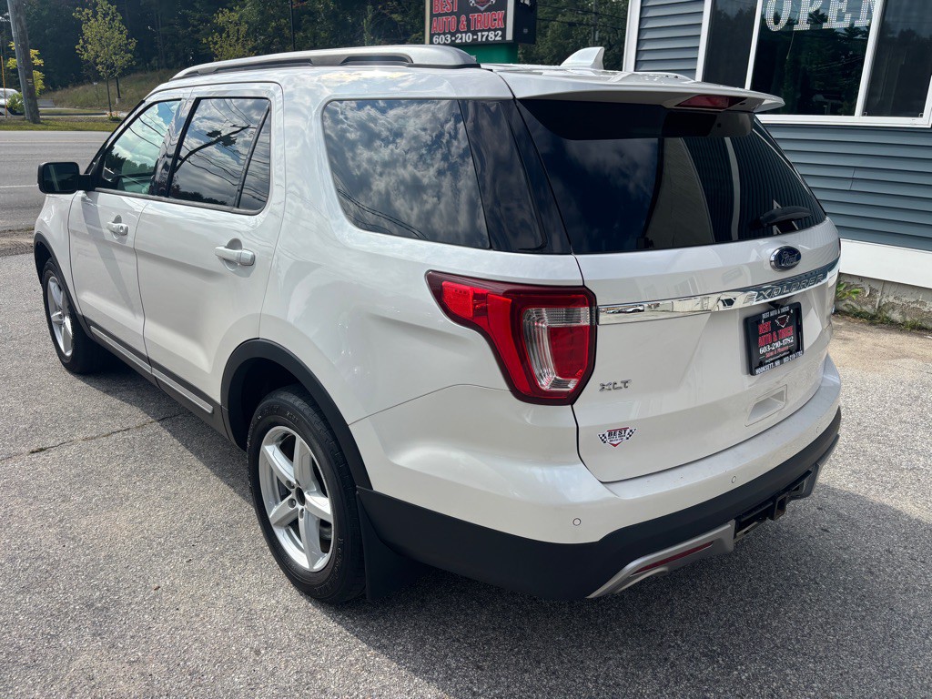 2017 Ford Explorer Image 5