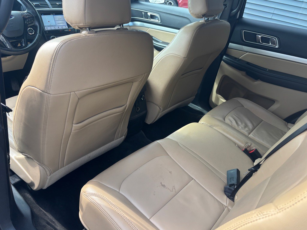 2017 Ford Explorer Image 11