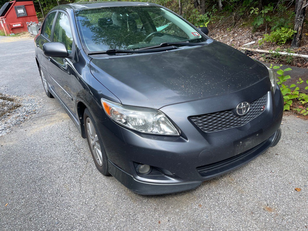 2010 Toyota Corolla Image 2