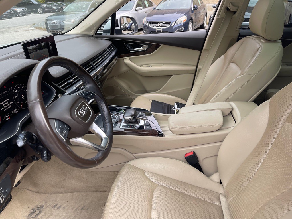 2017 Audi Q7 Image 9