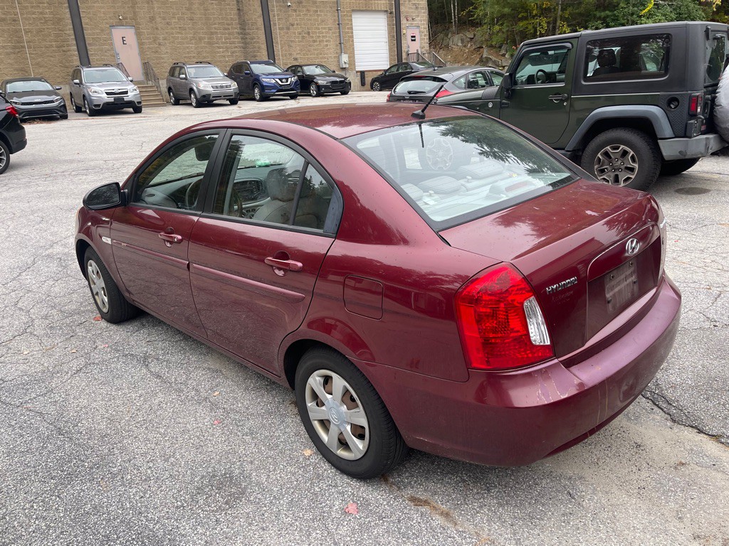 2007 Hyundai Accent Image 3
