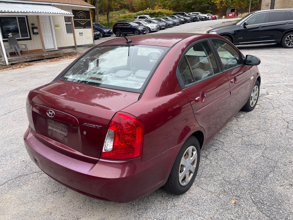 2007 Hyundai Accent Image 4