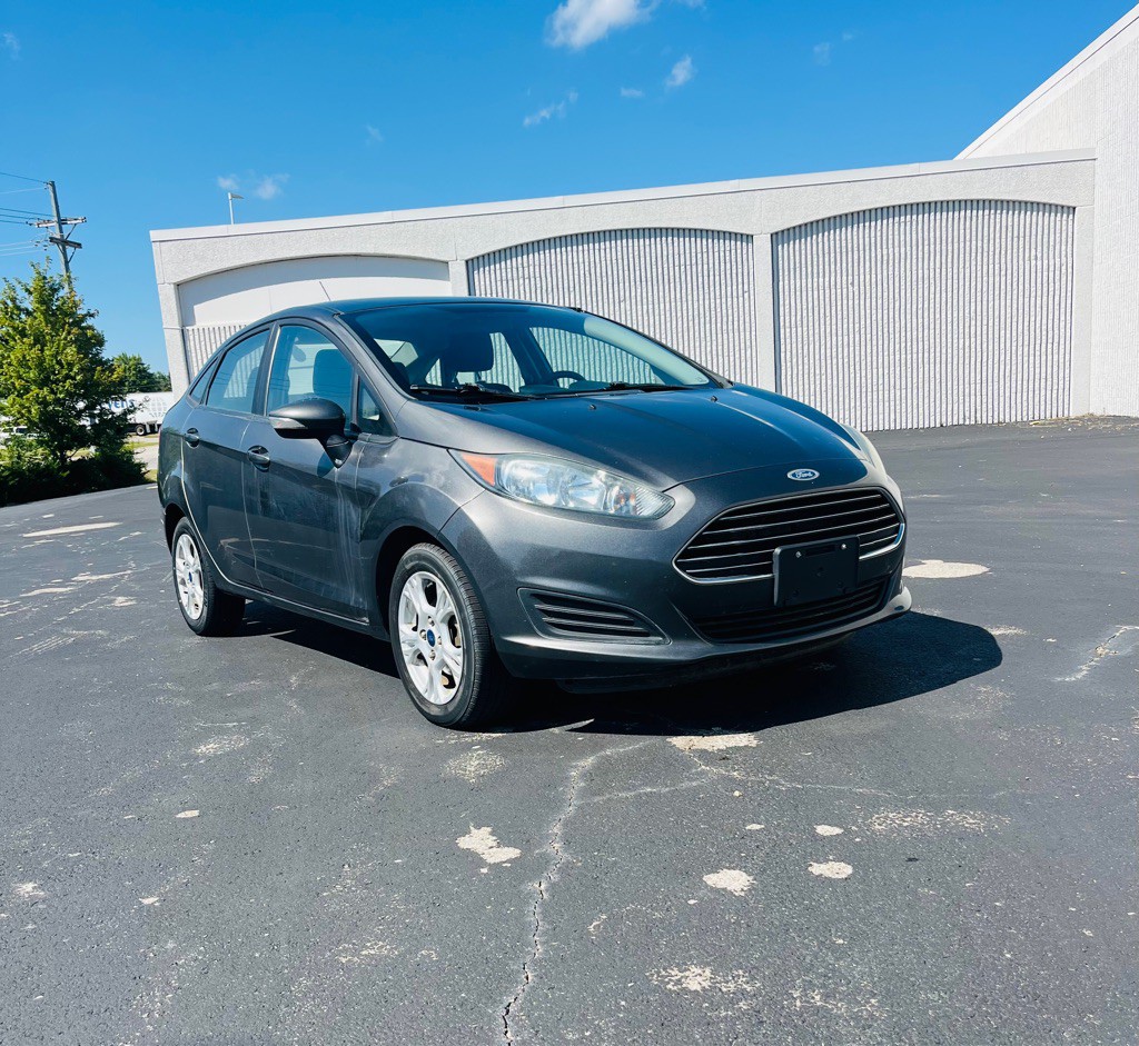 2016 Ford Fiesta Image 2