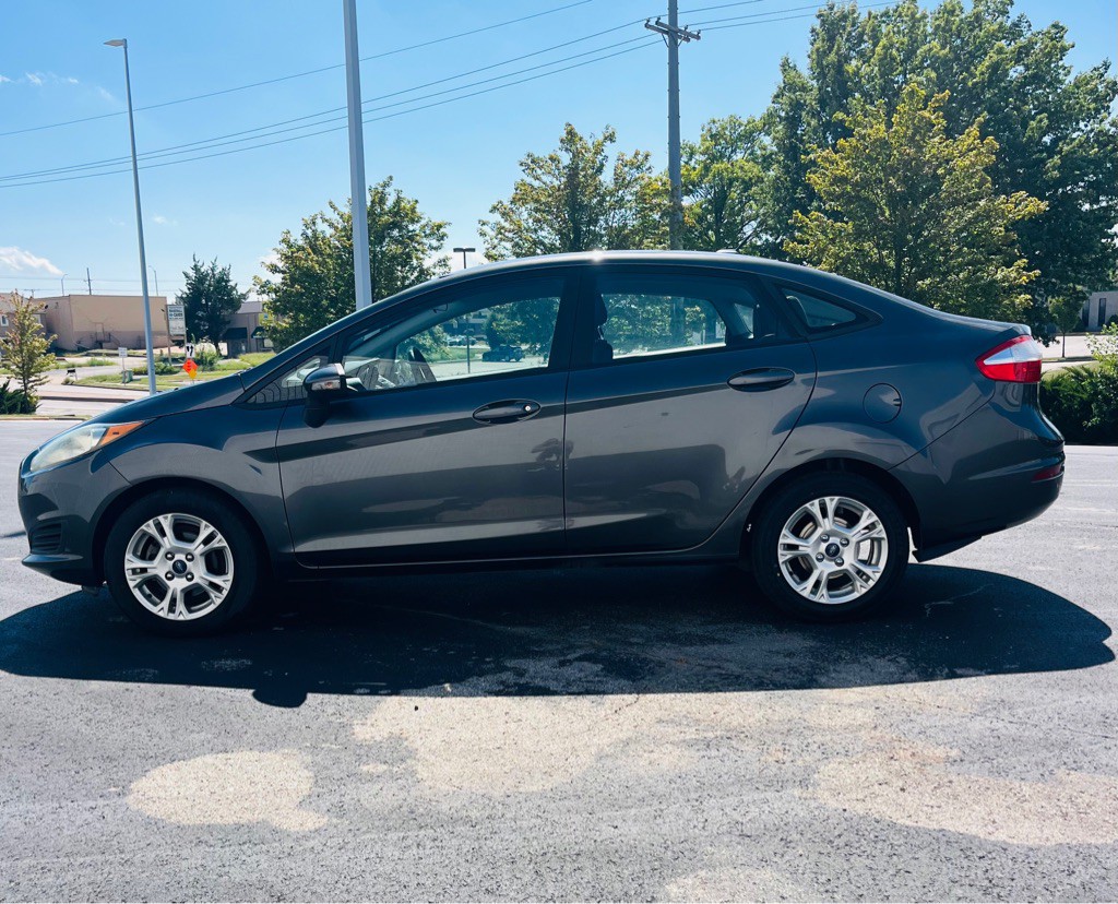2016 Ford Fiesta Image 5