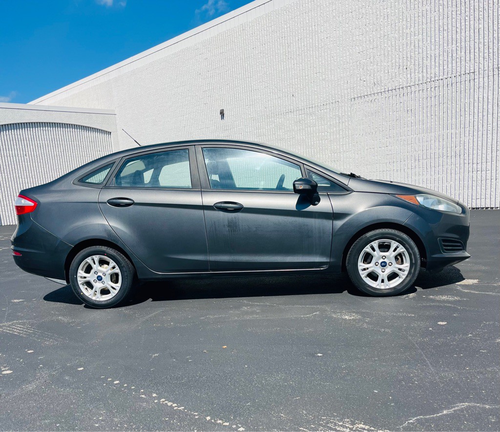 2016 Ford Fiesta Image 6