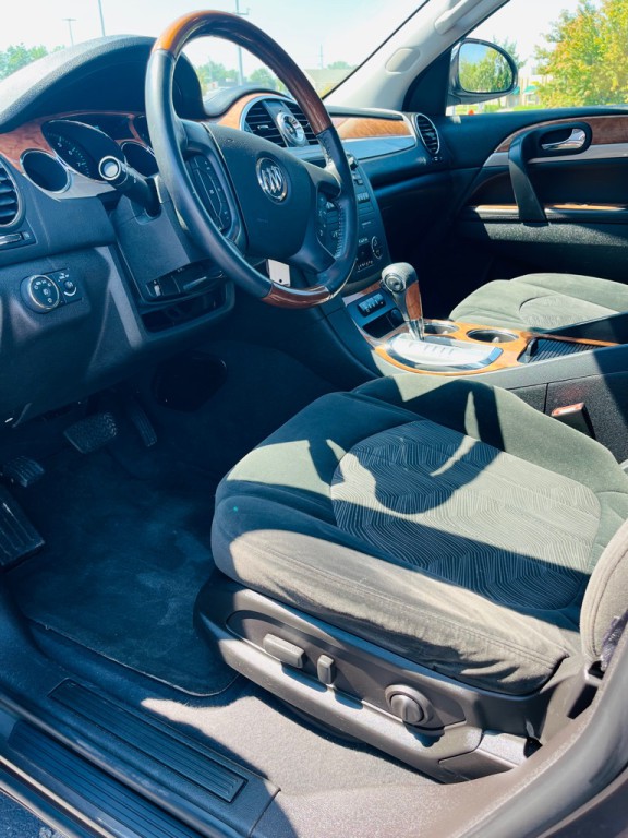 2012 Buick Enclave Image 7