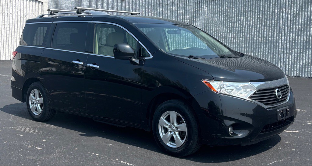 2017 Nissan Quest Image 6
