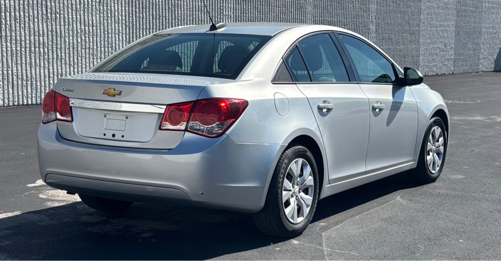2015 Chevrolet Cruze Image 5