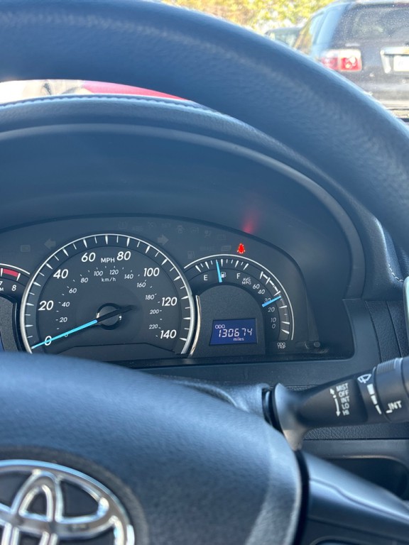 2015 Toyota Camry Image 17