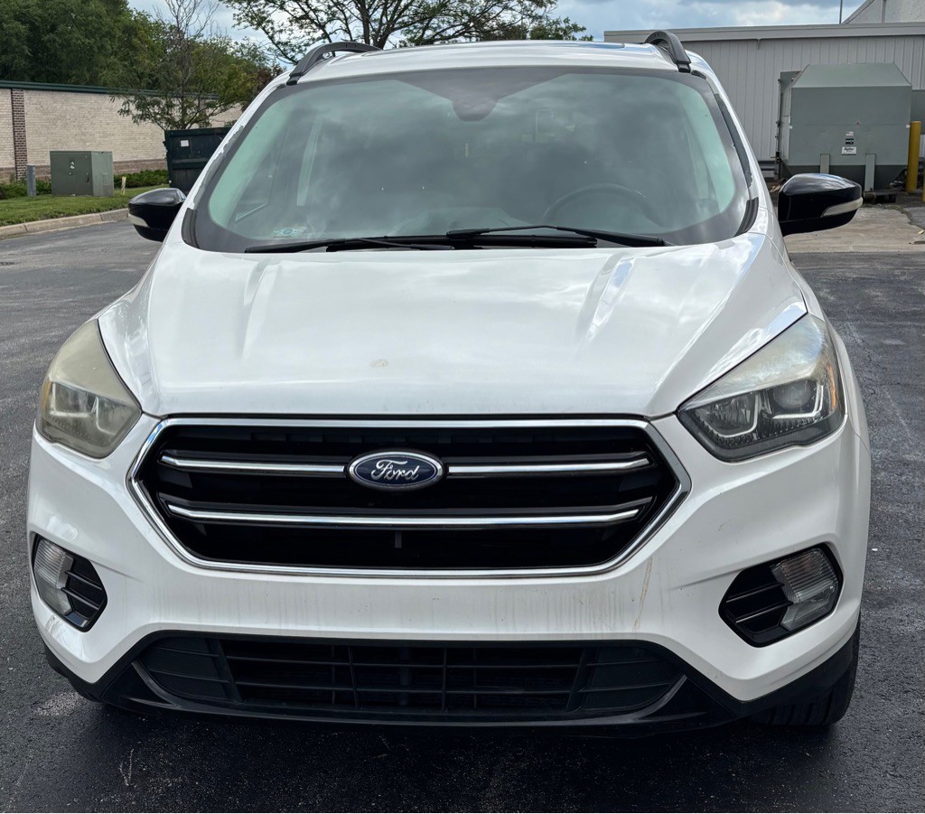 2017 Ford Escape Image 2