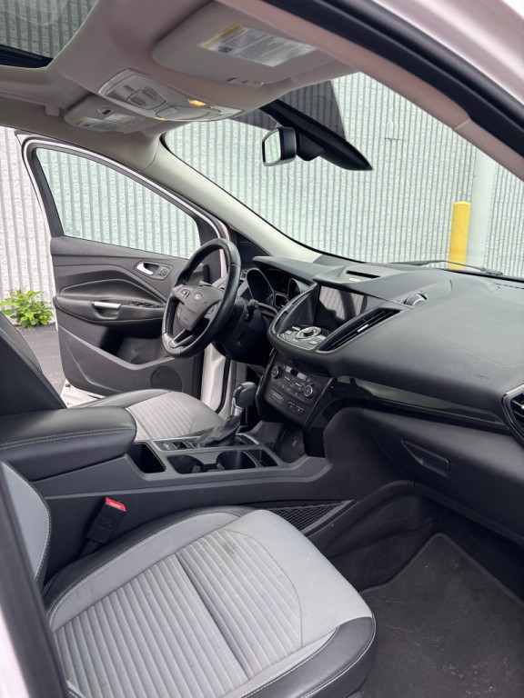 2017 Ford Escape Image 11