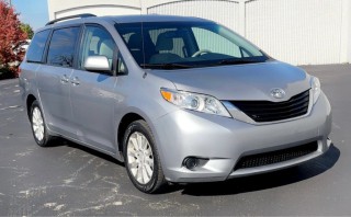 Image for 2011 Toyota Sienna LE ID: 6948215