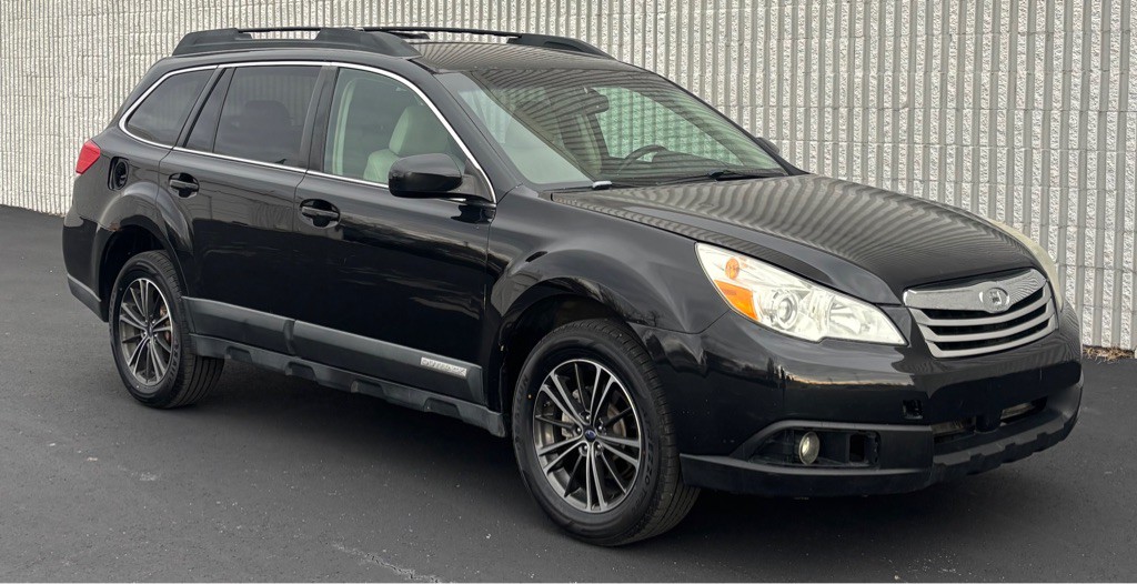 2010 Subaru Outback Image 5