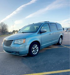 Image for 2008 Chrysler Town & Country Limited ID: 7056012