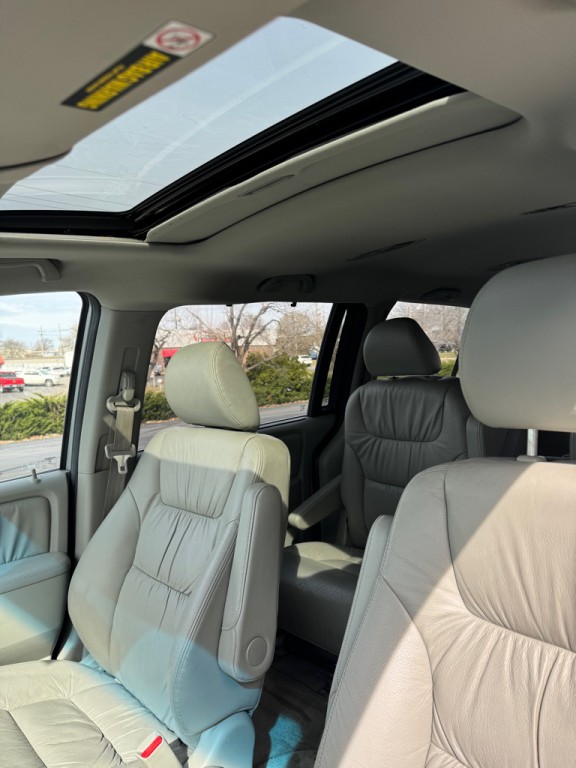 2008 Honda Odyssey Image 12