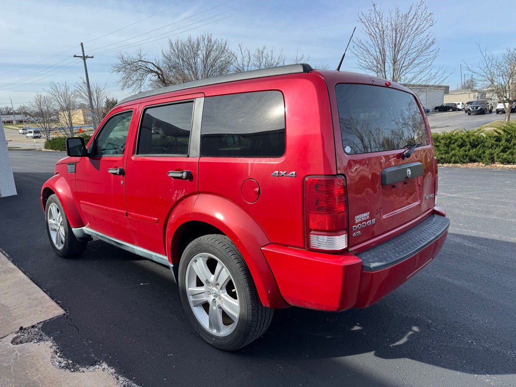 2011 Dodge Nitro Image 3