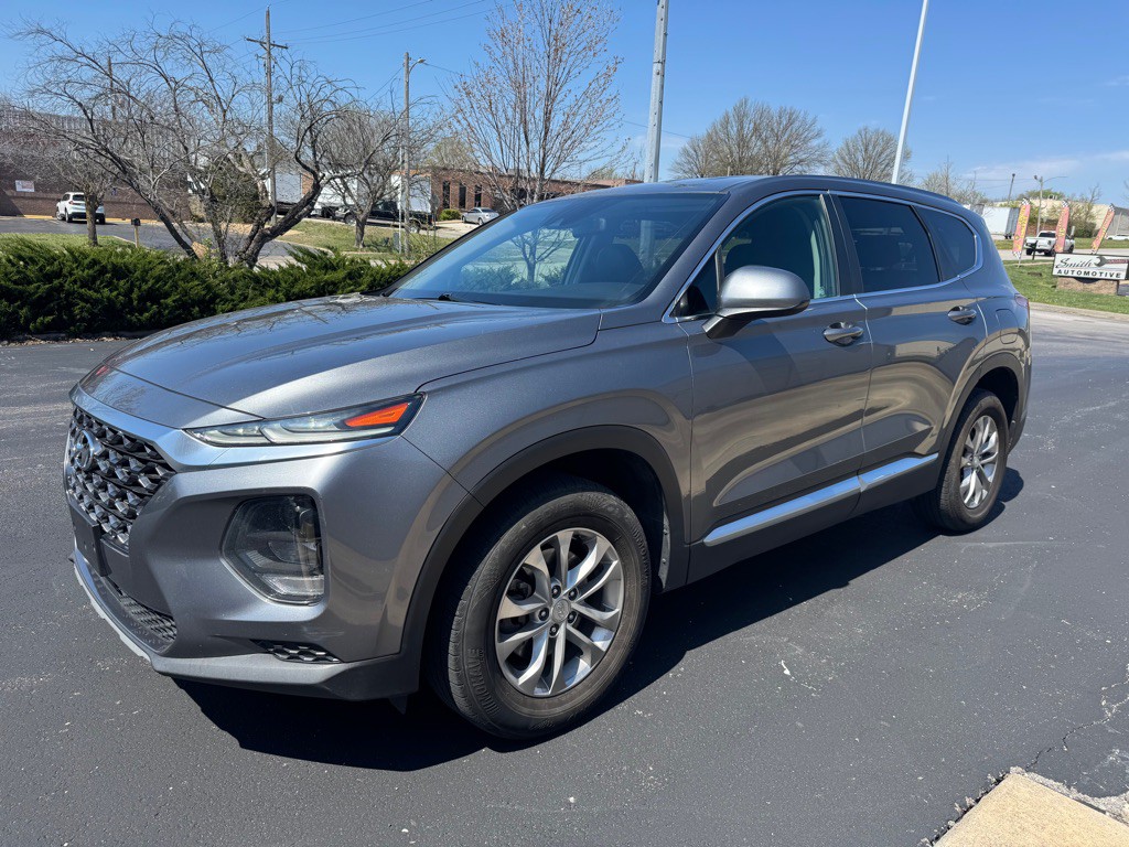 2019 Hyundai Santa Fe Image 1